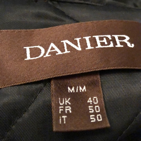 Danier Genuine Leather Jacket Size M with Removable Hood - Picture 2 of 12